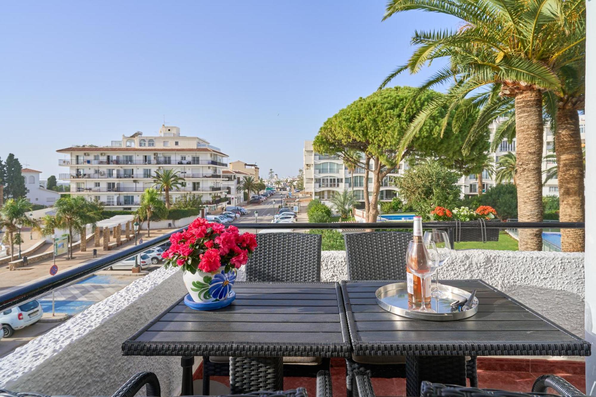 Spectacular Sea Views, 2 Bed,2 Bath Lägenhet Nerja Exteriör bild