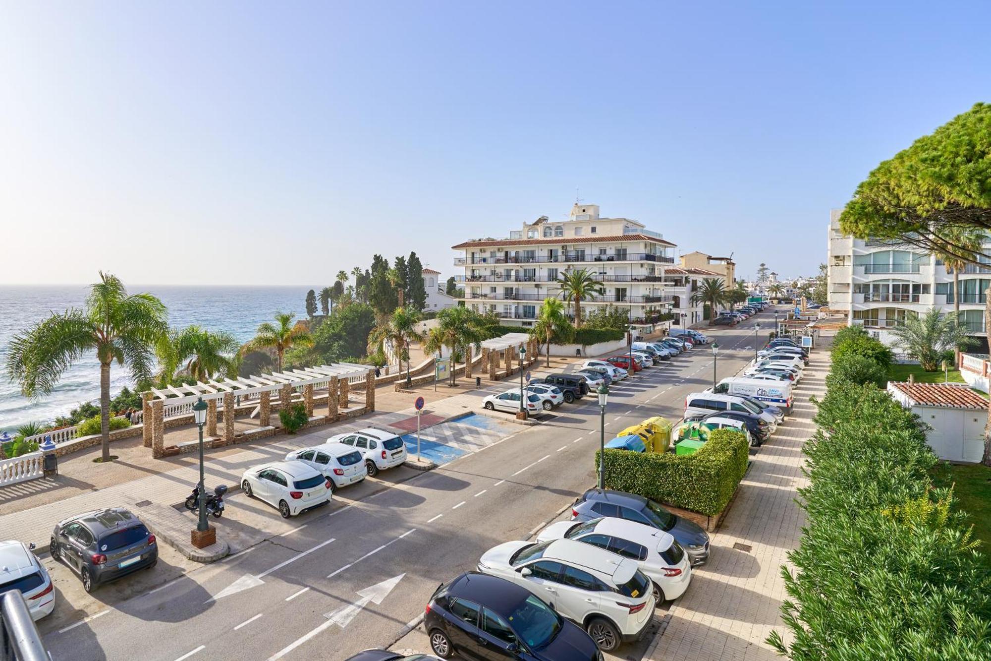 Spectacular Sea Views, 2 Bed,2 Bath Lägenhet Nerja Exteriör bild