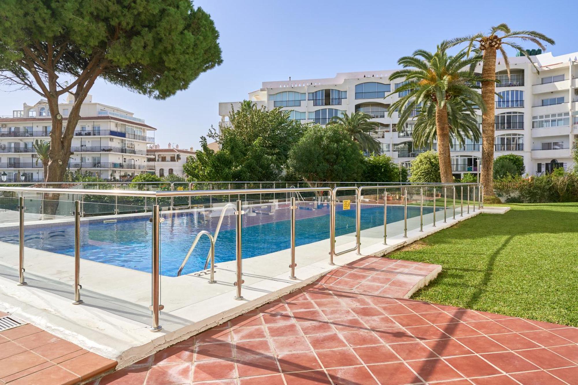 Spectacular Sea Views, 2 Bed,2 Bath Lägenhet Nerja Exteriör bild