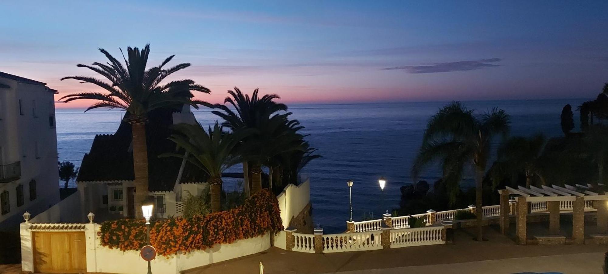 Spectacular Sea Views, 2 Bed,2 Bath Lägenhet Nerja Exteriör bild